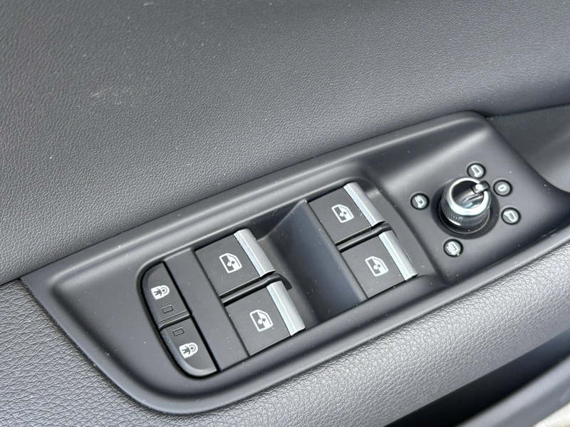 Audi Q7 55 TFSI e Plug in Hybride SOH 97,6% quattro Pro Li — photo 21
