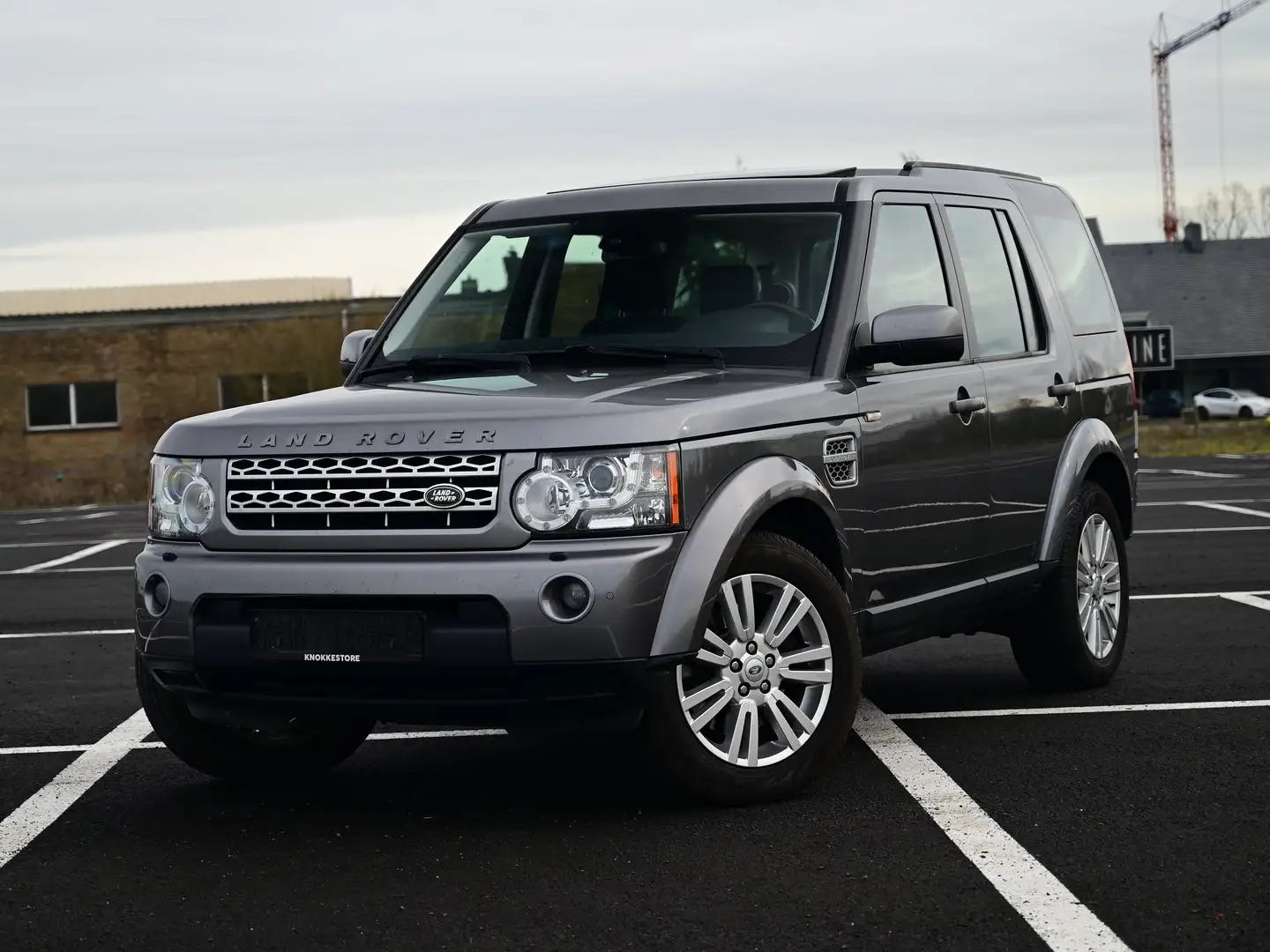 Land Rover Discovery 3.0 SdV6 HSE / EXPORT PRICE / SUNROOF / LEATHER Zwart - 1