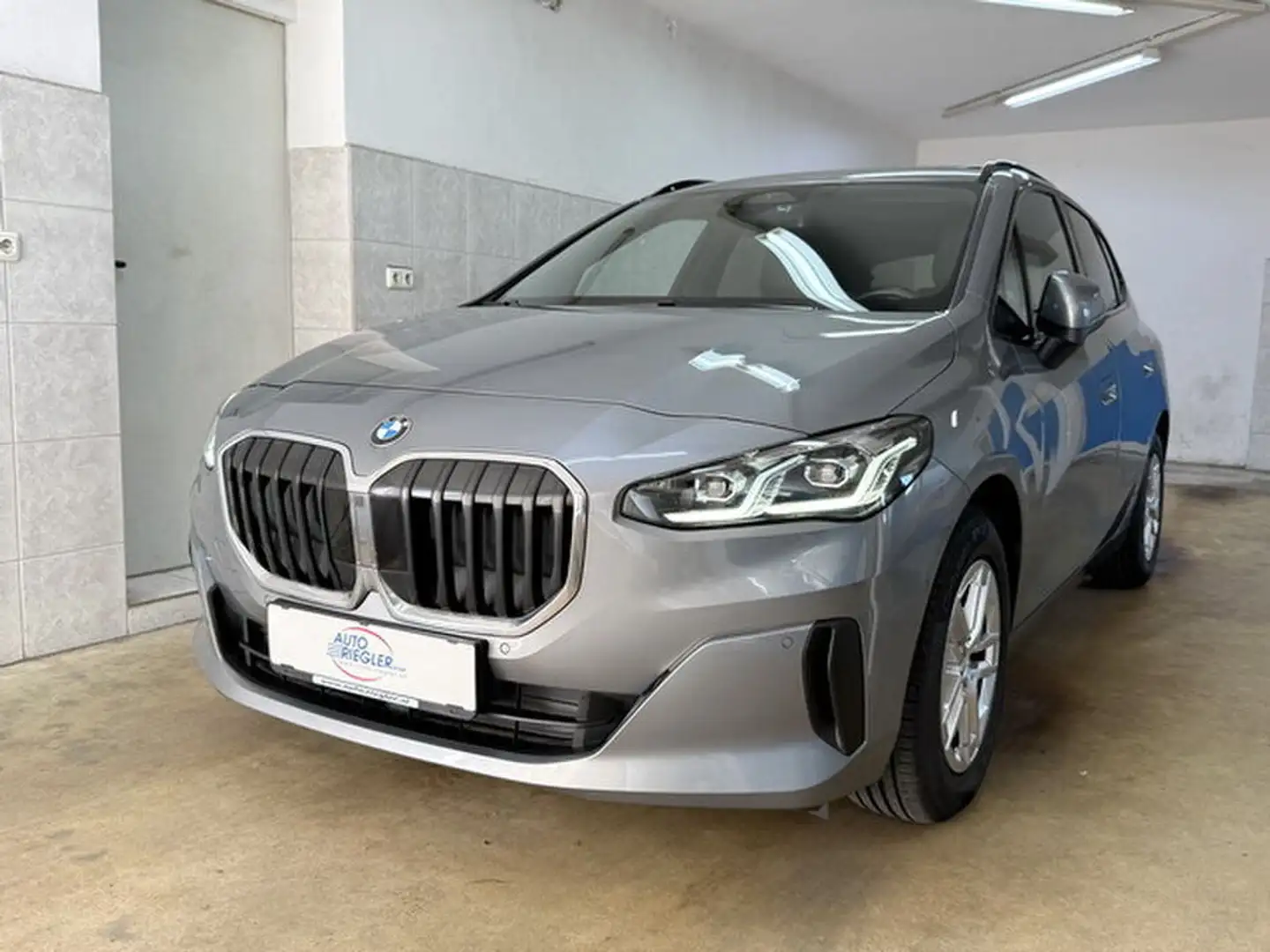 BMW Sonstige BMW 218d 2,0TD Aut ''LED-Navi-Leder-Pano-AHK-Sitzh Grau - 1