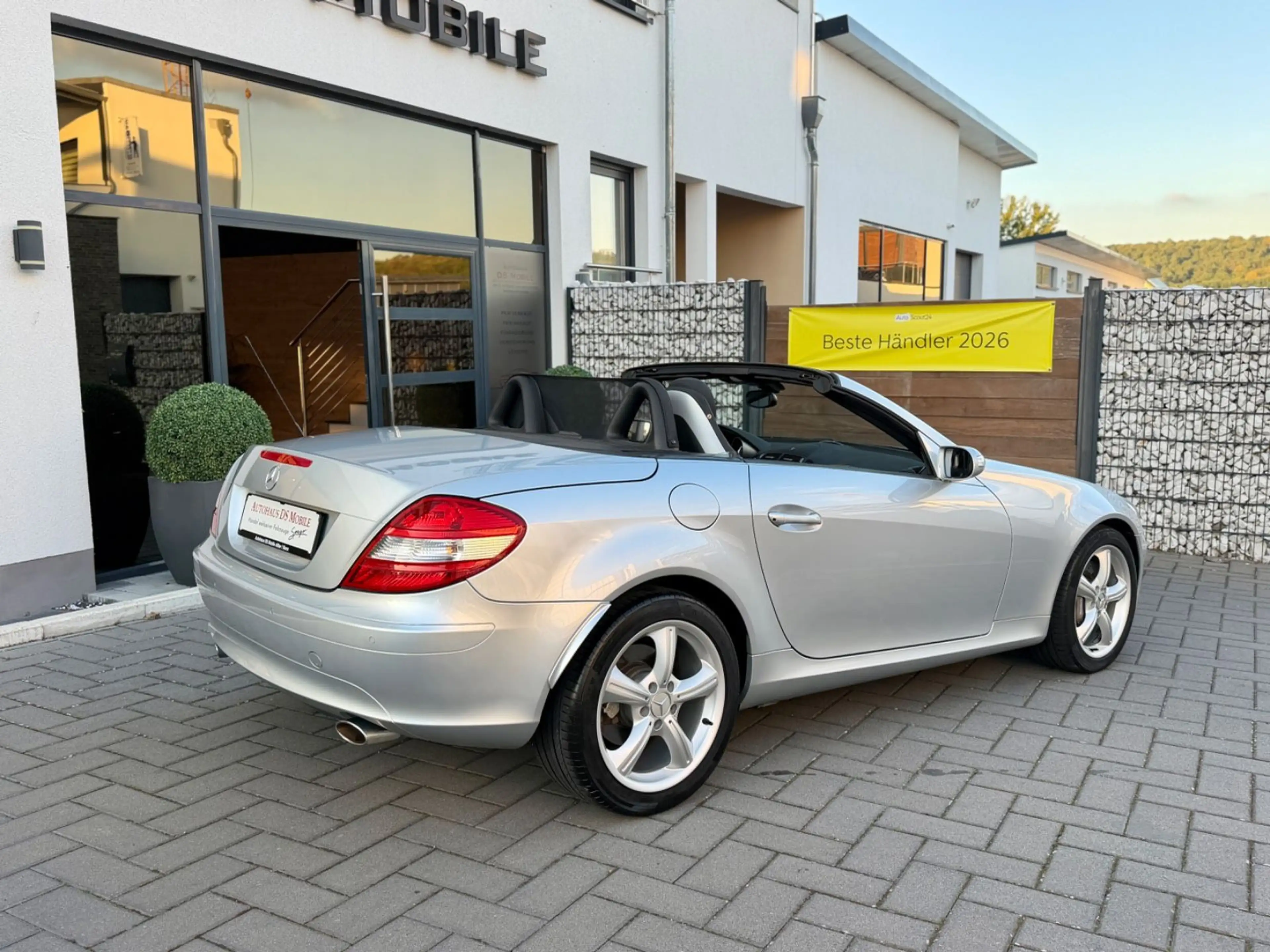Mercedes-Benz SLK 350 Roadster BiXenon/Neuwertiger Zustand — photo 5