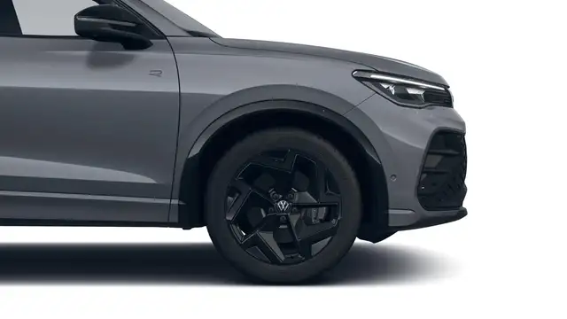 Volkswagen Tiguan view 4