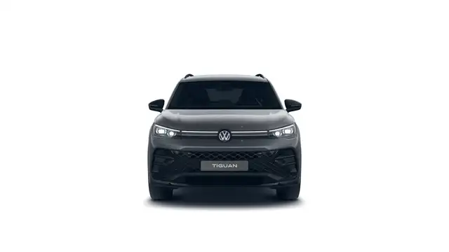 Volkswagen Tiguan view 3