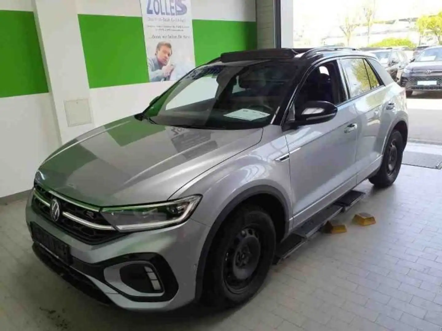 Volkswagen T-Roc 1.5TSI R-Line DSG NAVI AHK LED SHZ KLIMA P Silber - 2