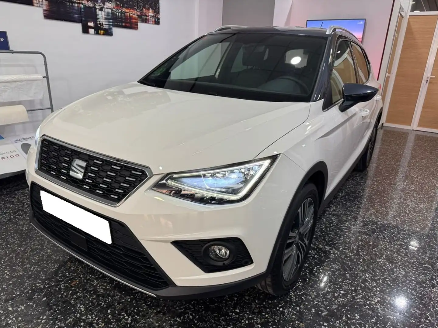 SEAT Arona 1.0 TSI Ecomotive S&S Xcellence 115 Blanco - 1