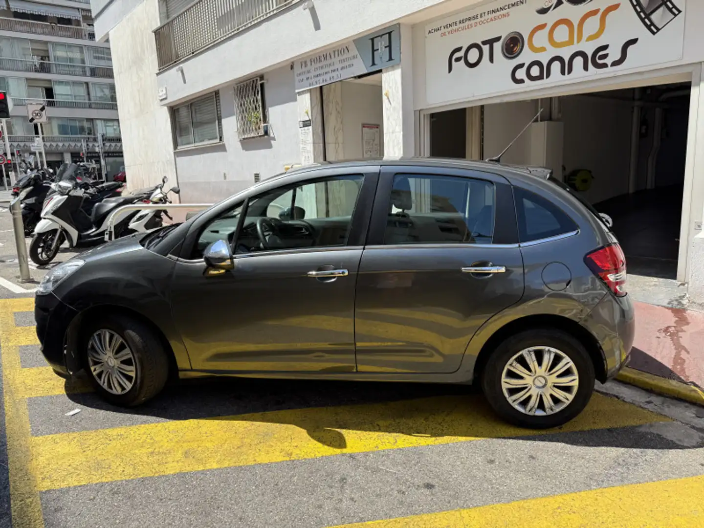 Citroen C3 1.4 HDI70 FAP AIRPLAY Gris - 2