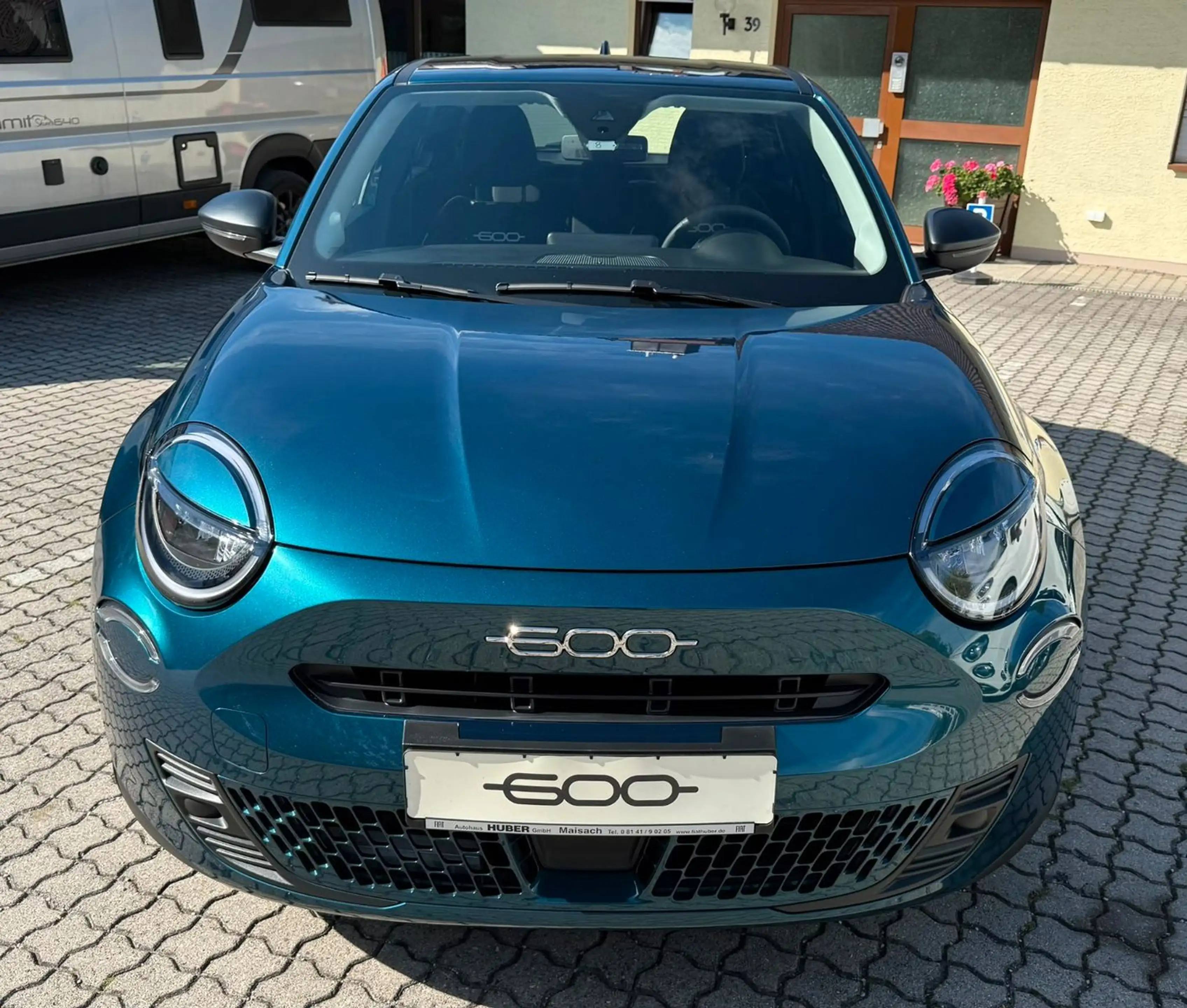 Fiat 600 Hybrid 125-Jahre-Edition — photo 7