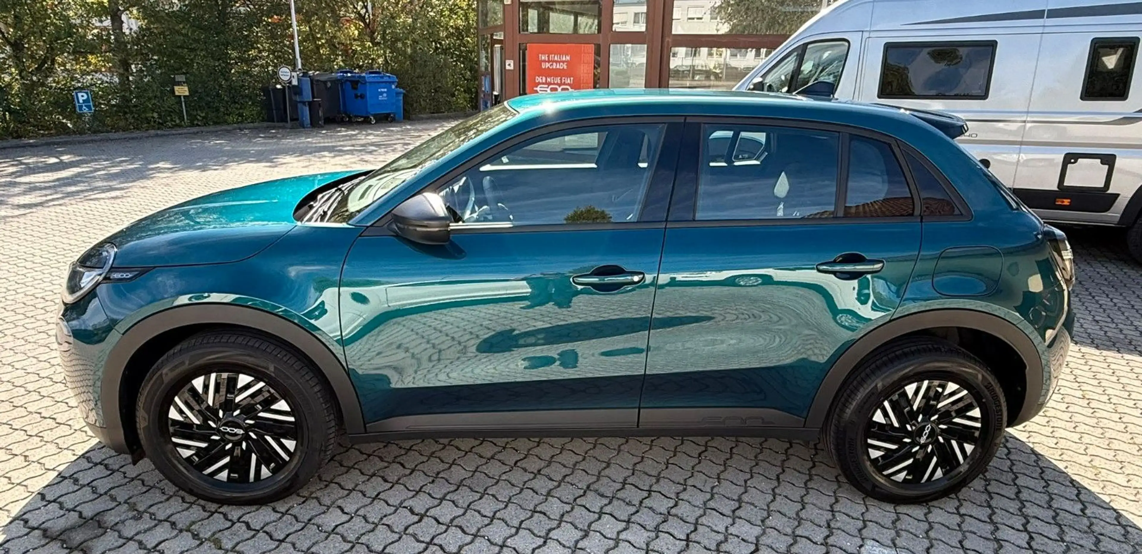 Fiat 600 Hybrid 125-Jahre-Edition — photo 4
