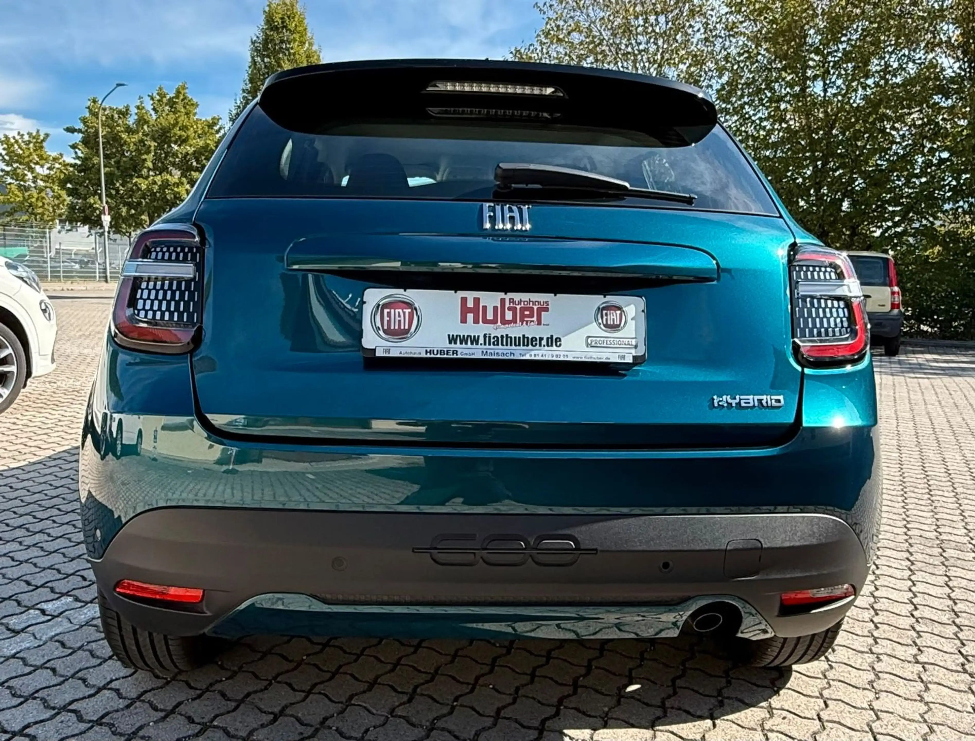 Fiat 600 Hybrid 125-Jahre-Edition — photo 10