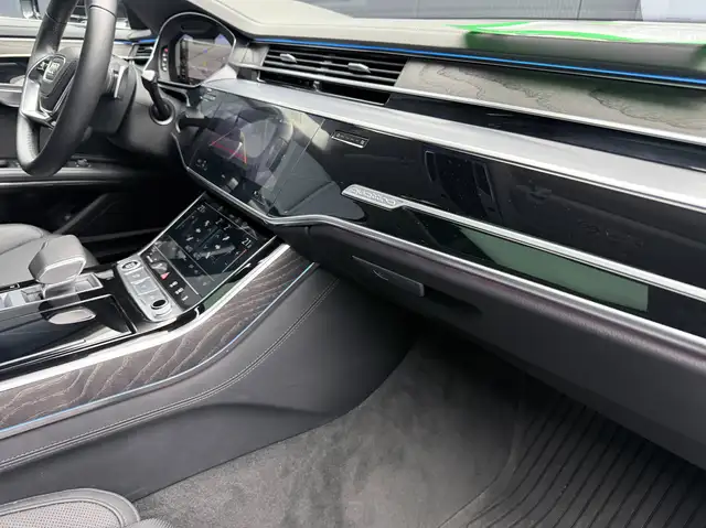 Audi A8 view 15