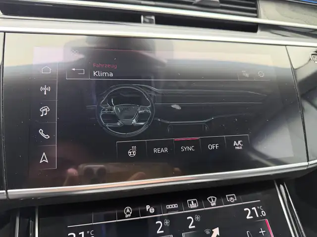 Audi A8 view 26