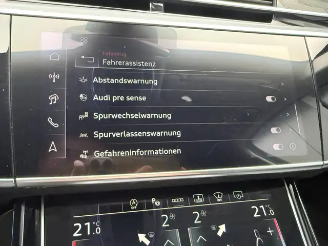Audi A8 view 28