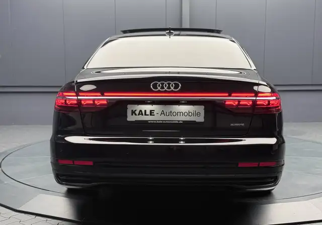 Audi A8 view 4