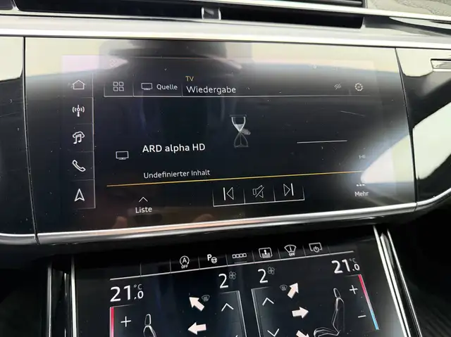 Audi A8 view 22