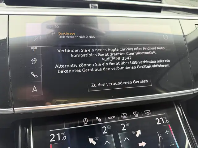 Audi A8 view 23