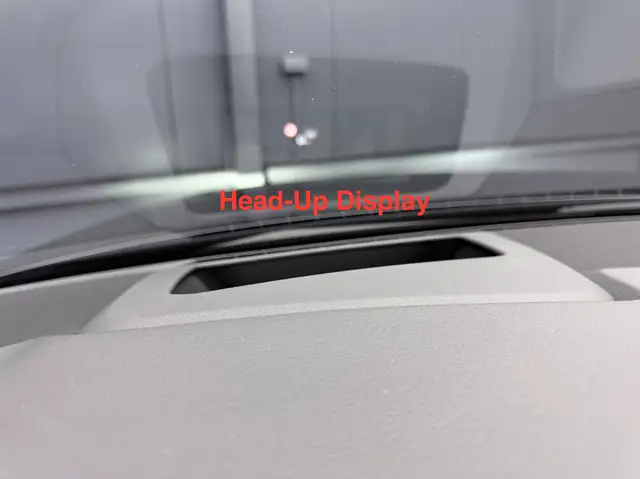 Audi A8 view 19
