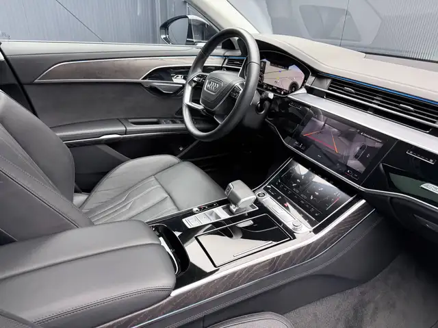 Audi A8 view 16