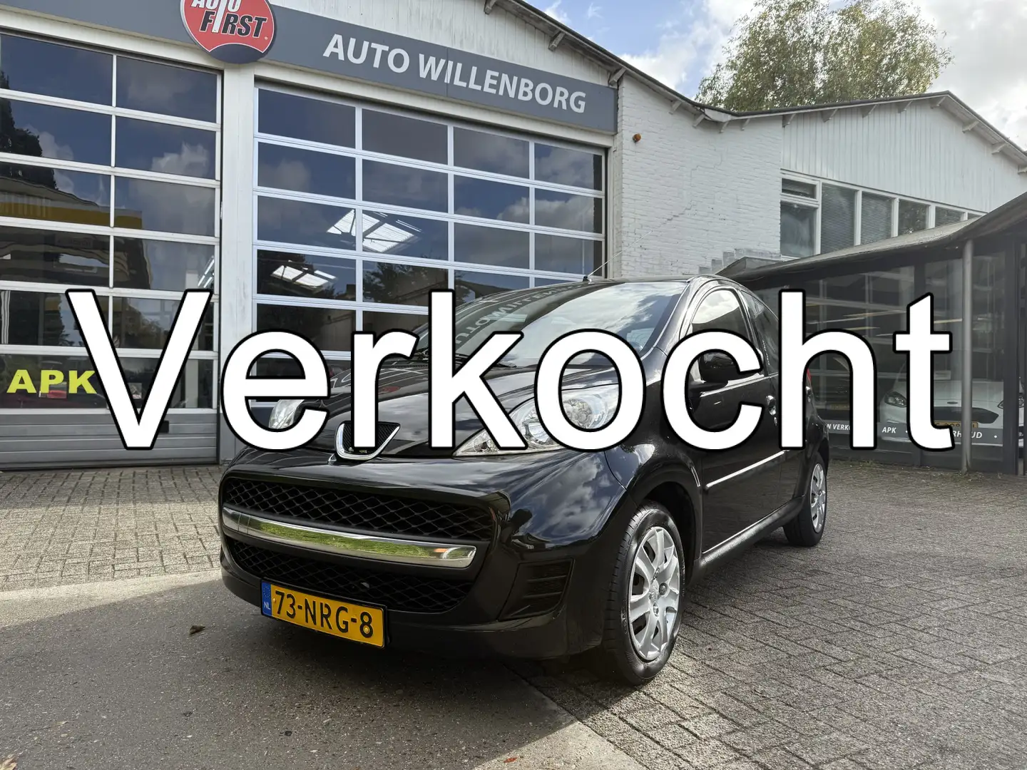 Peugeot 107 1.0-12V Urban Move APK 1-11-2026! Zwart - 1