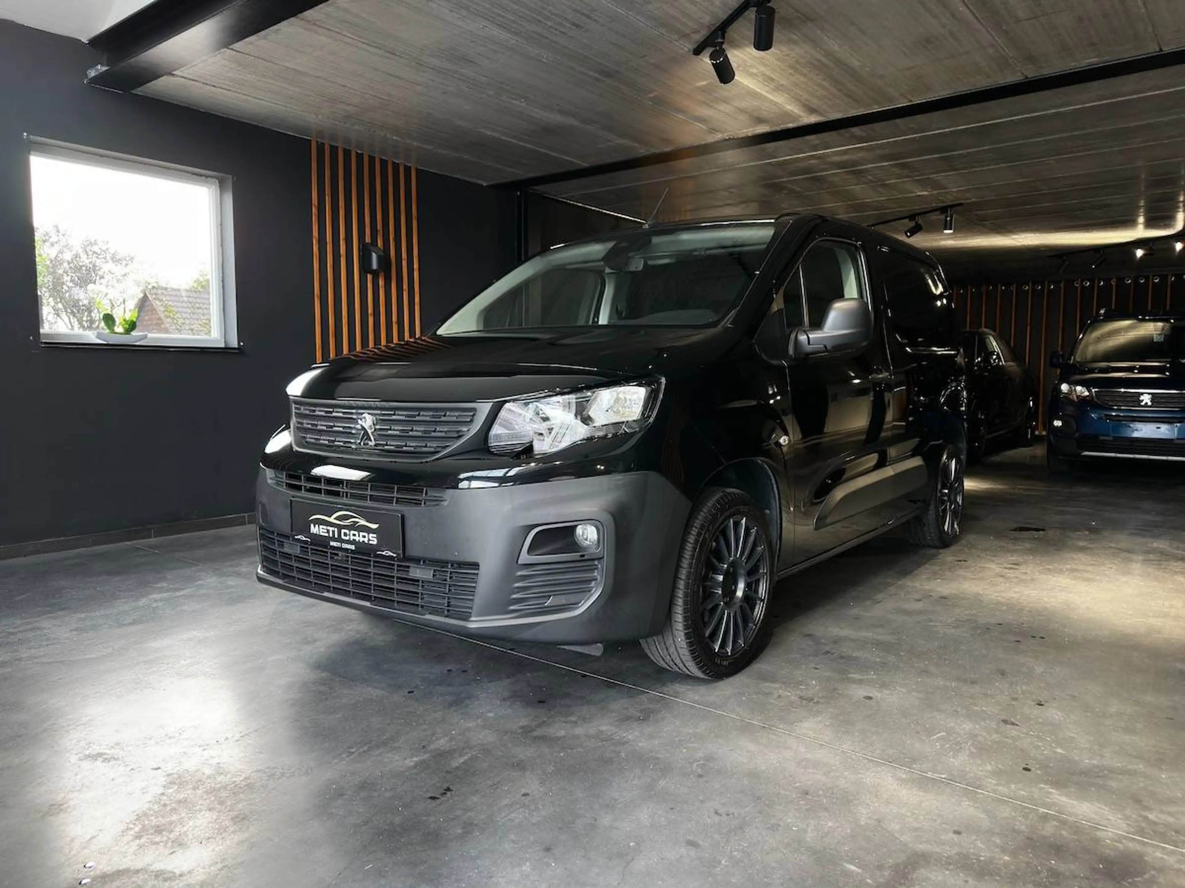Peugeot Partner 1.2 PureTech L1 | Carplay | AC | Cruise | ... — photo 4