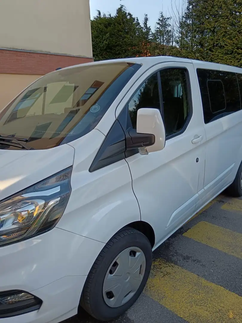 Ford E-Transit con pedana per disabili - 1