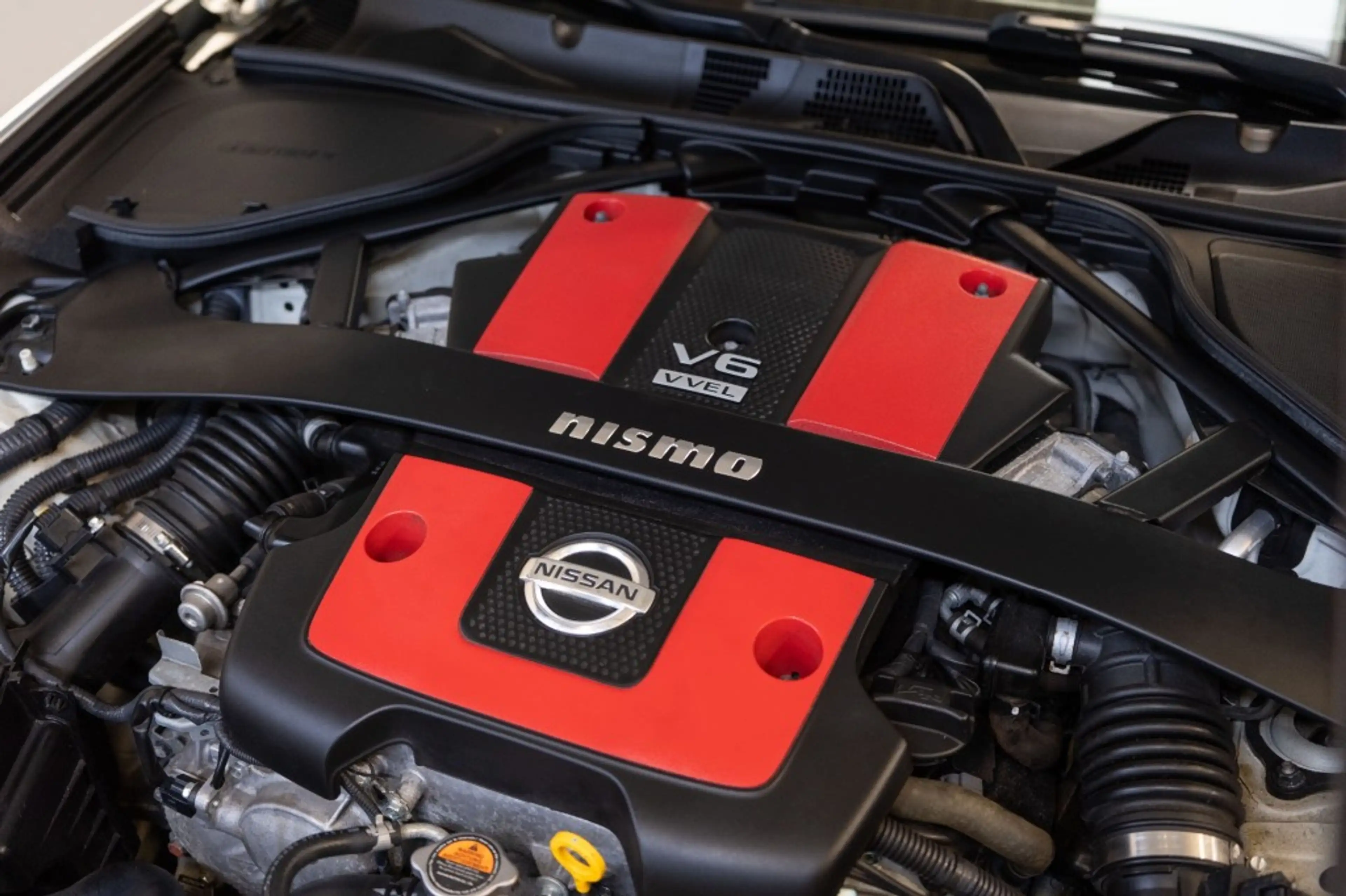 Nissan 370Z 3.7 V6 24V NISMO 344 PK Nr.313, Keyless, Bose soun — photo 5