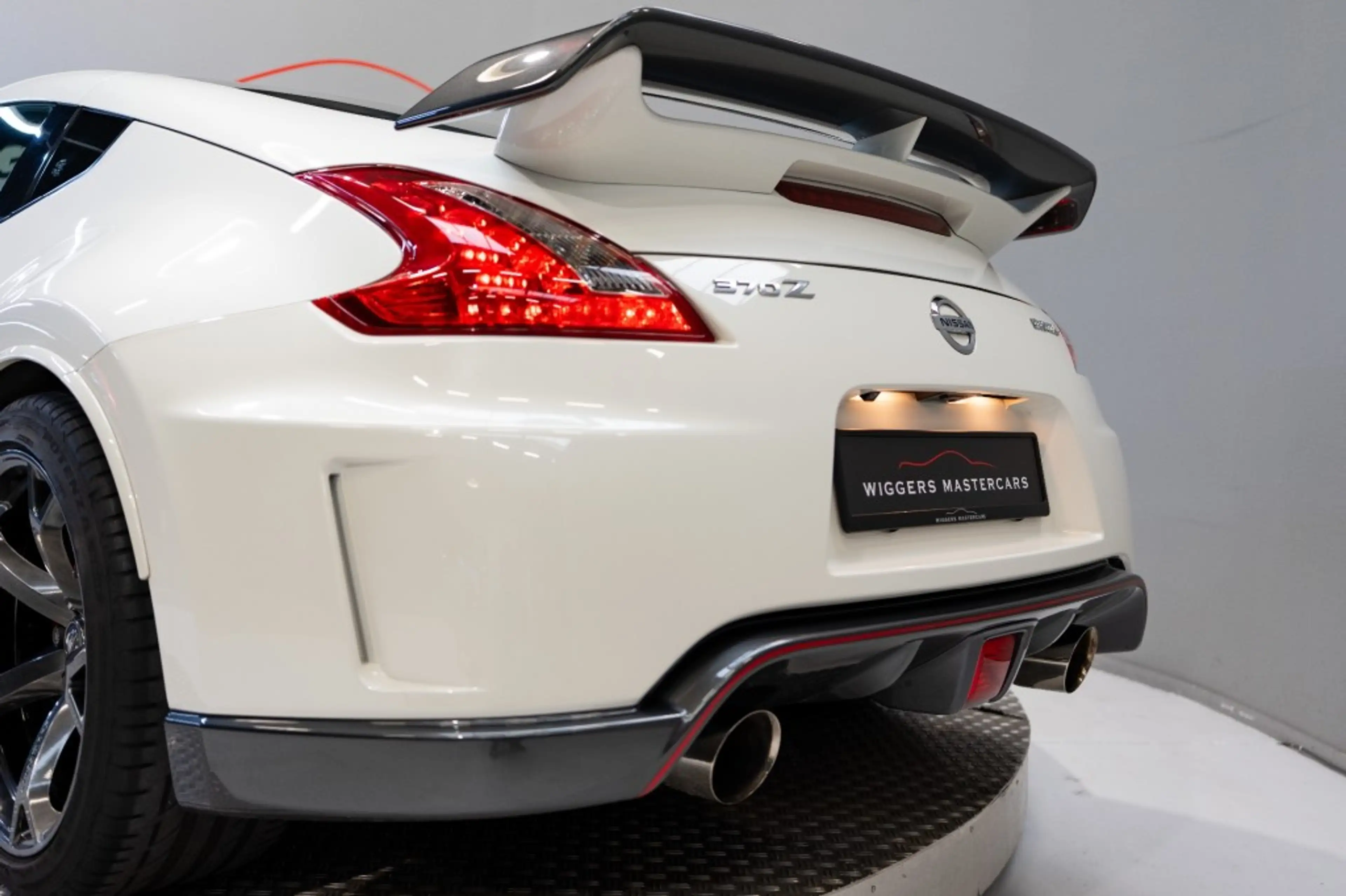 Nissan 370Z 3.7 V6 24V NISMO 344 PK Nr.313, Keyless, Bose soun — photo 16