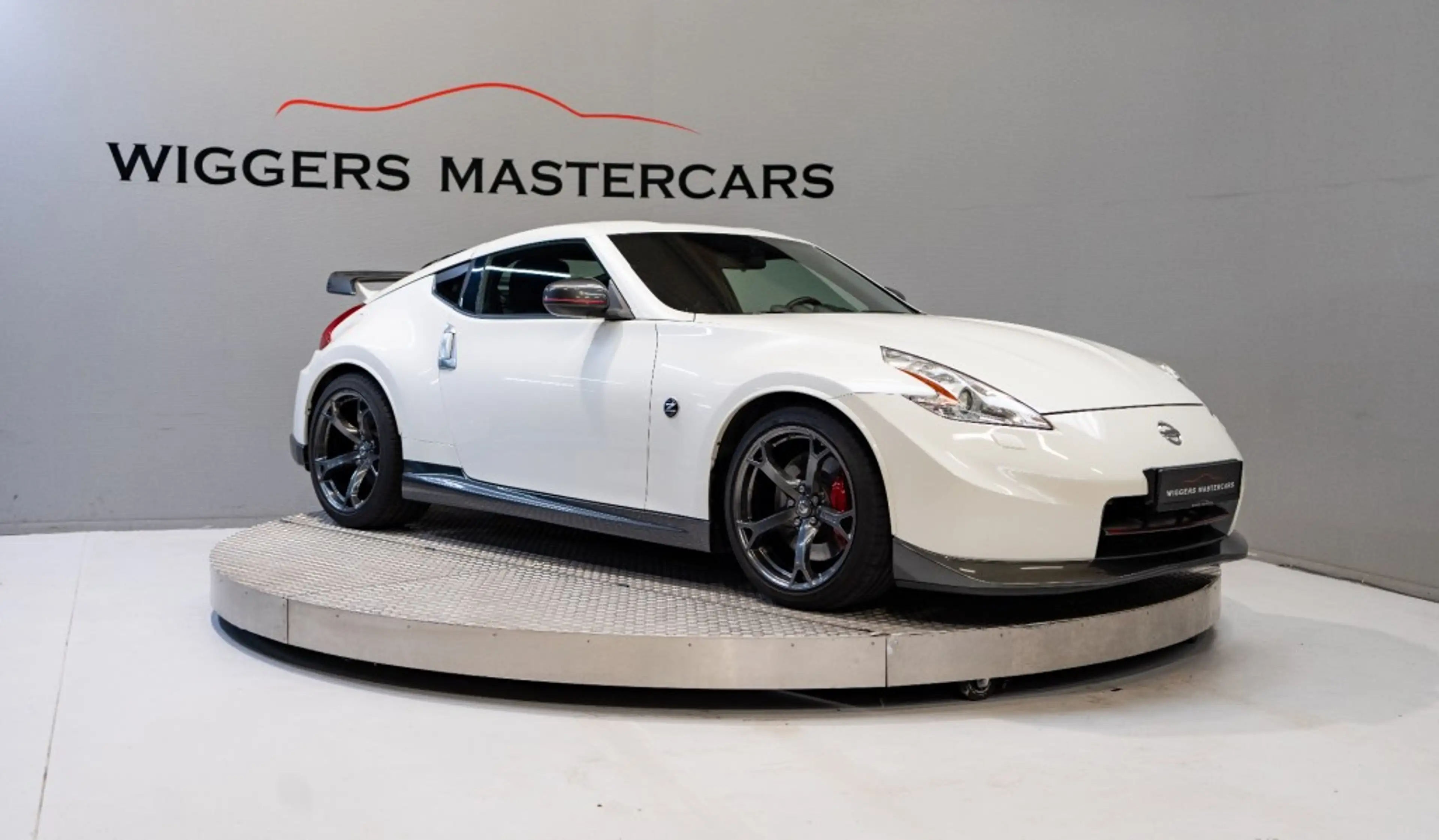 Nissan 370Z 3.7 V6 24V NISMO 344 PK Nr.313, Keyless, Bose soun — photo 3