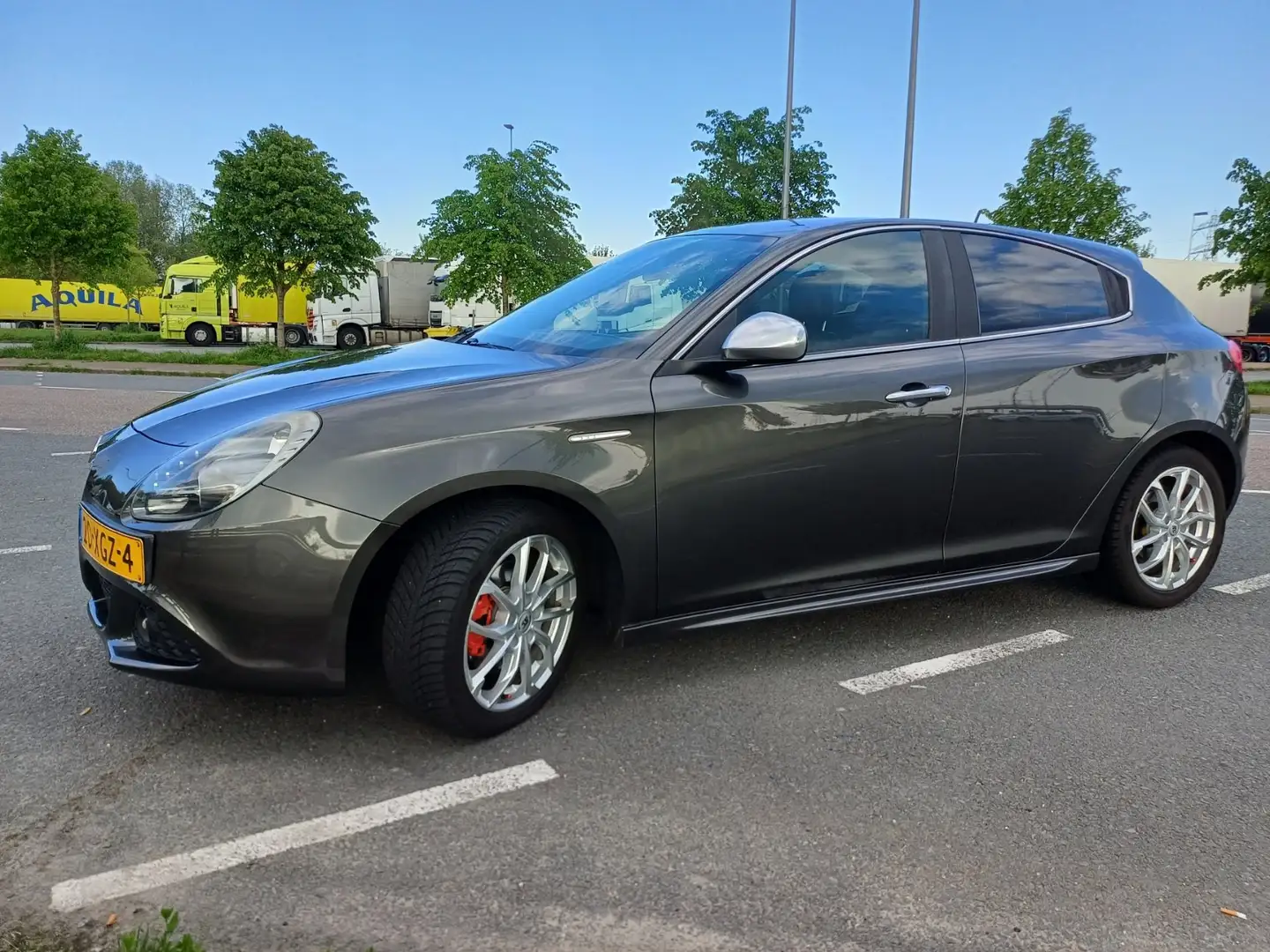 Alfa Romeo Giulietta Giulietta 1.4 T Distinctive Gris - 1