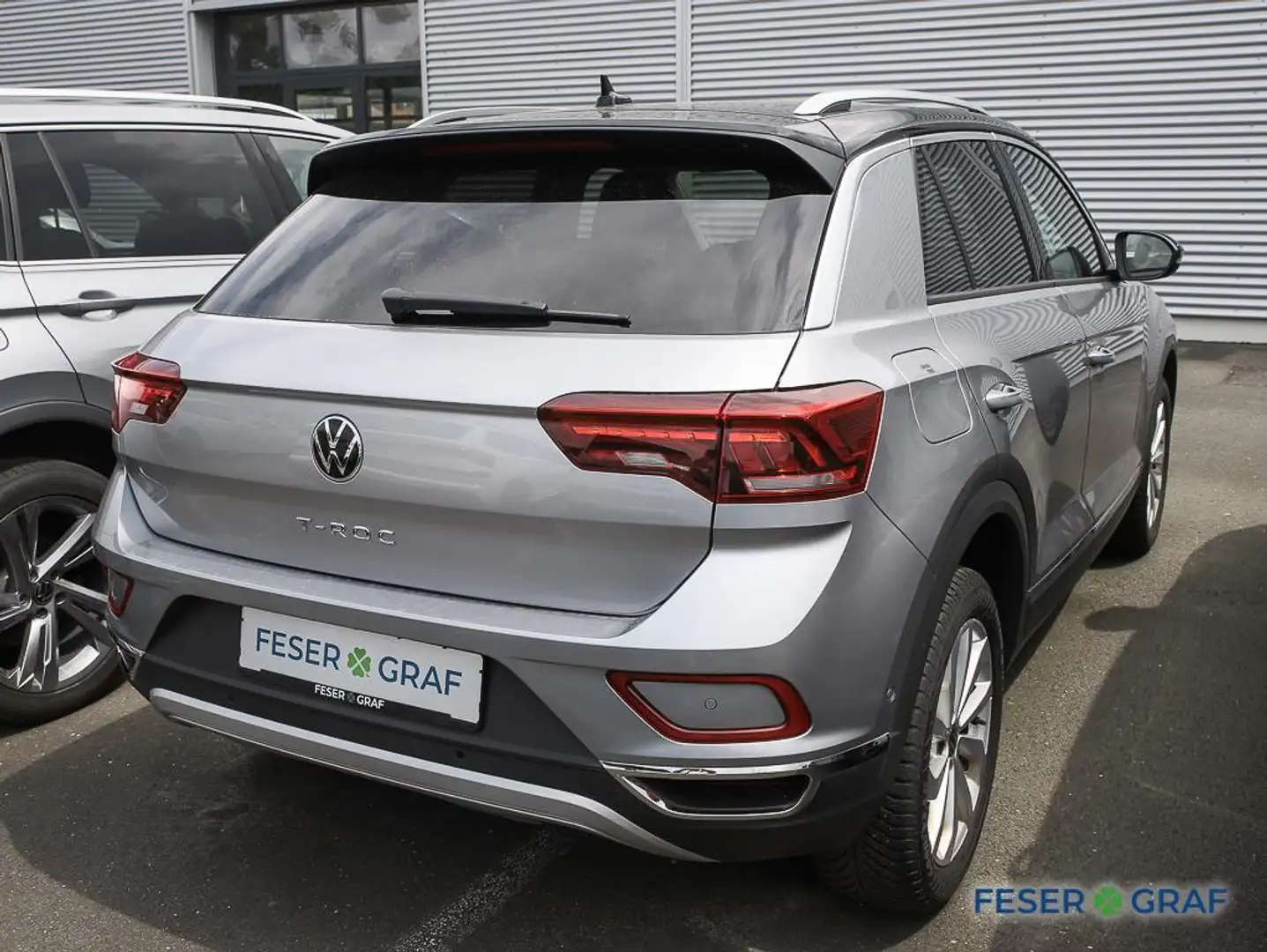 Volkswagen T-Roc Style 1.5TSI DSG Navi AHK LED SiHz Silber - 2