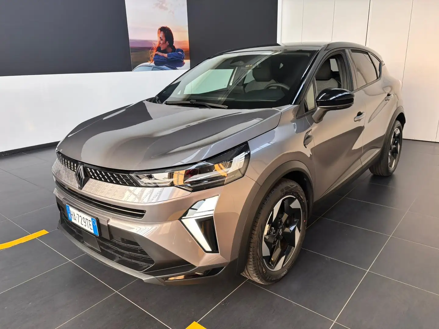 Renault Captur Captur II 2024 1.3 mild hybrid Techno 160cv edc Grigio - 1