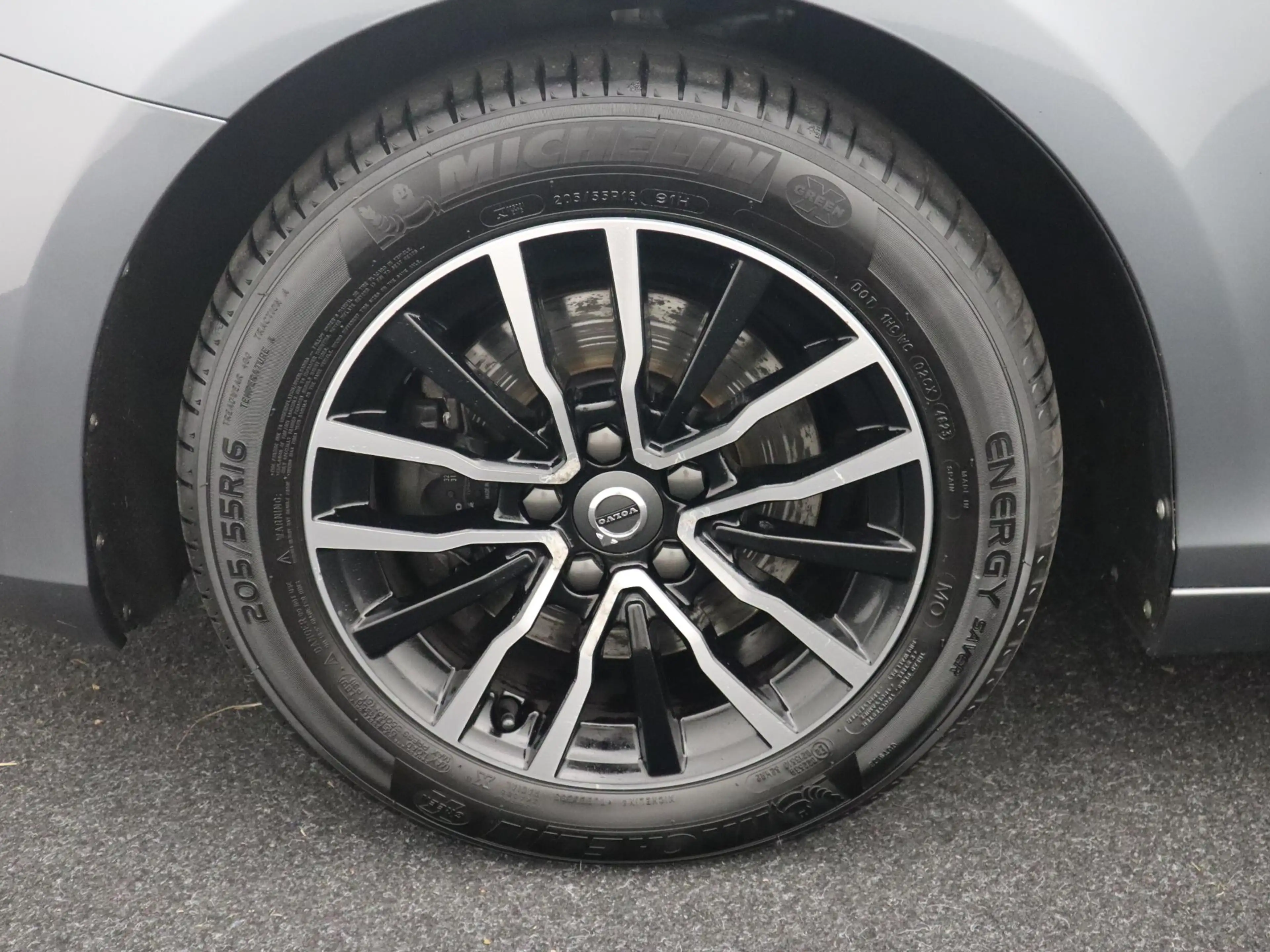 Volvo V40 2.0 T2 Nordic+ FULL LED / STANDKACHEL / STOELVERW — photo 6