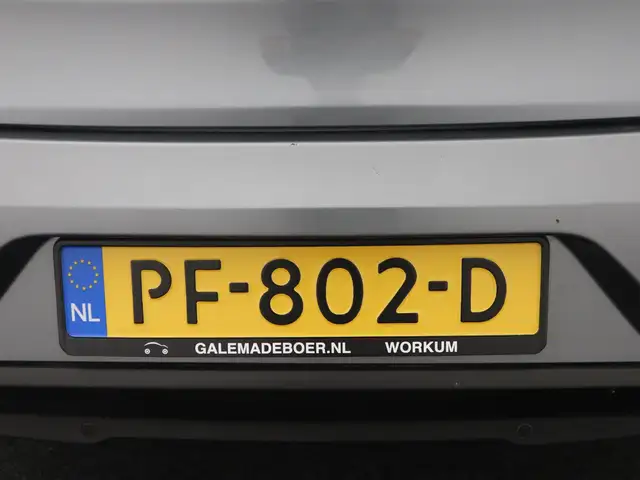 Volvo V40 view 19