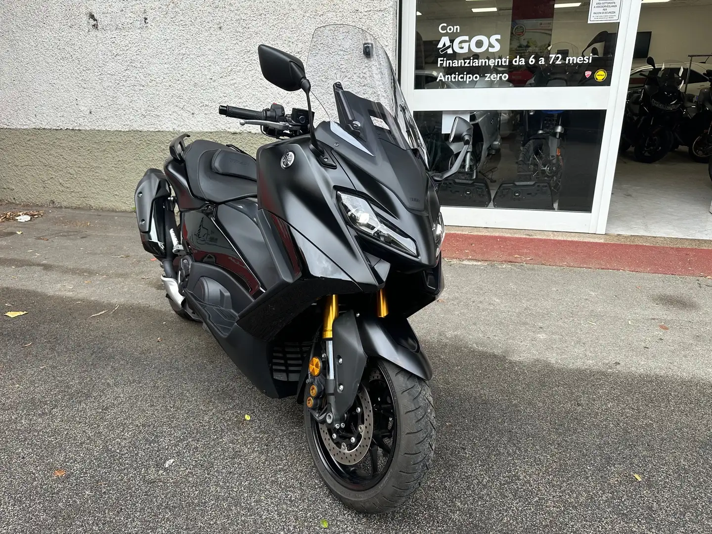 Yamaha TMAX 560 TECH MAX 05/25 KM.2232 Nero - 2