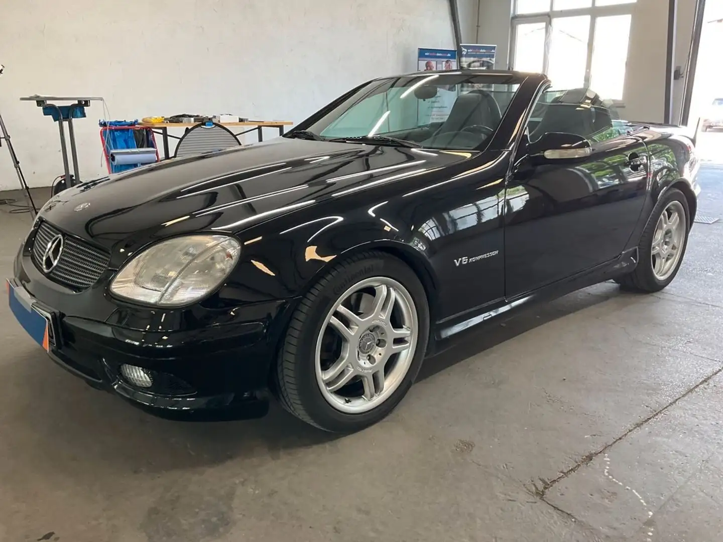Mercedes-Benz SLK 32 AMG Kompressor +XENON+LEDER+SITZHZ+BOSE+ Černá - 1