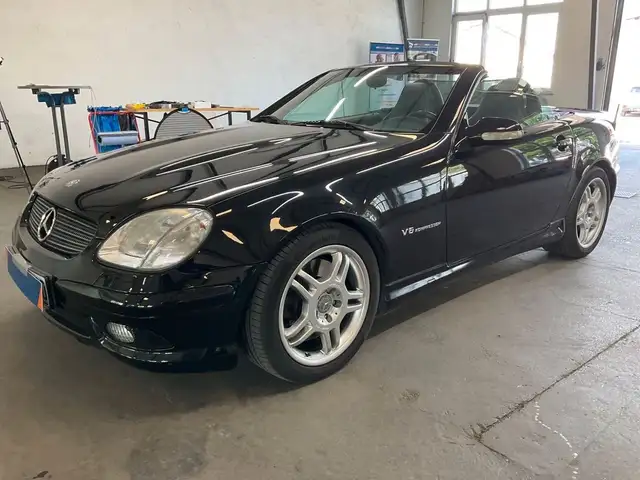 Mercedes-Benz SLK 32 AMG Kompressor +XENON+LEDER+SITZHZ+BOSE+