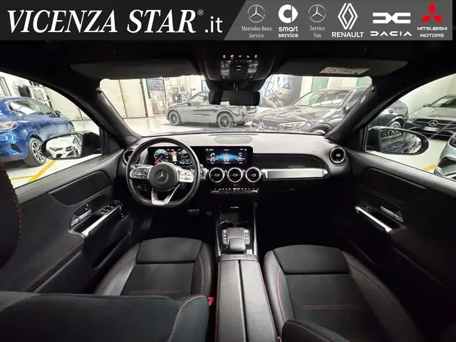 Mercedes-Benz GLB view 5