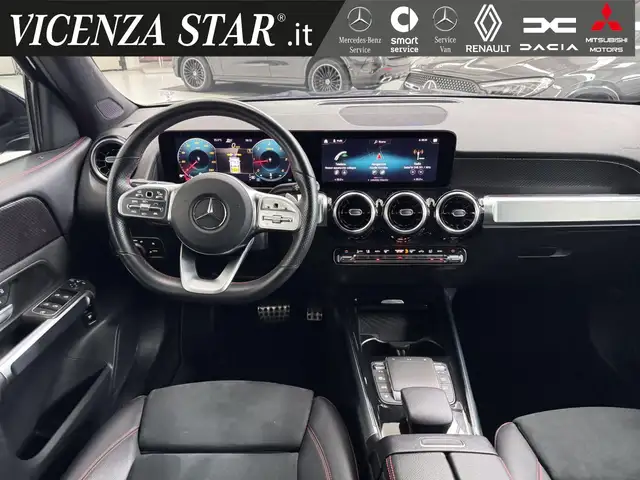 Mercedes-Benz GLB view 7