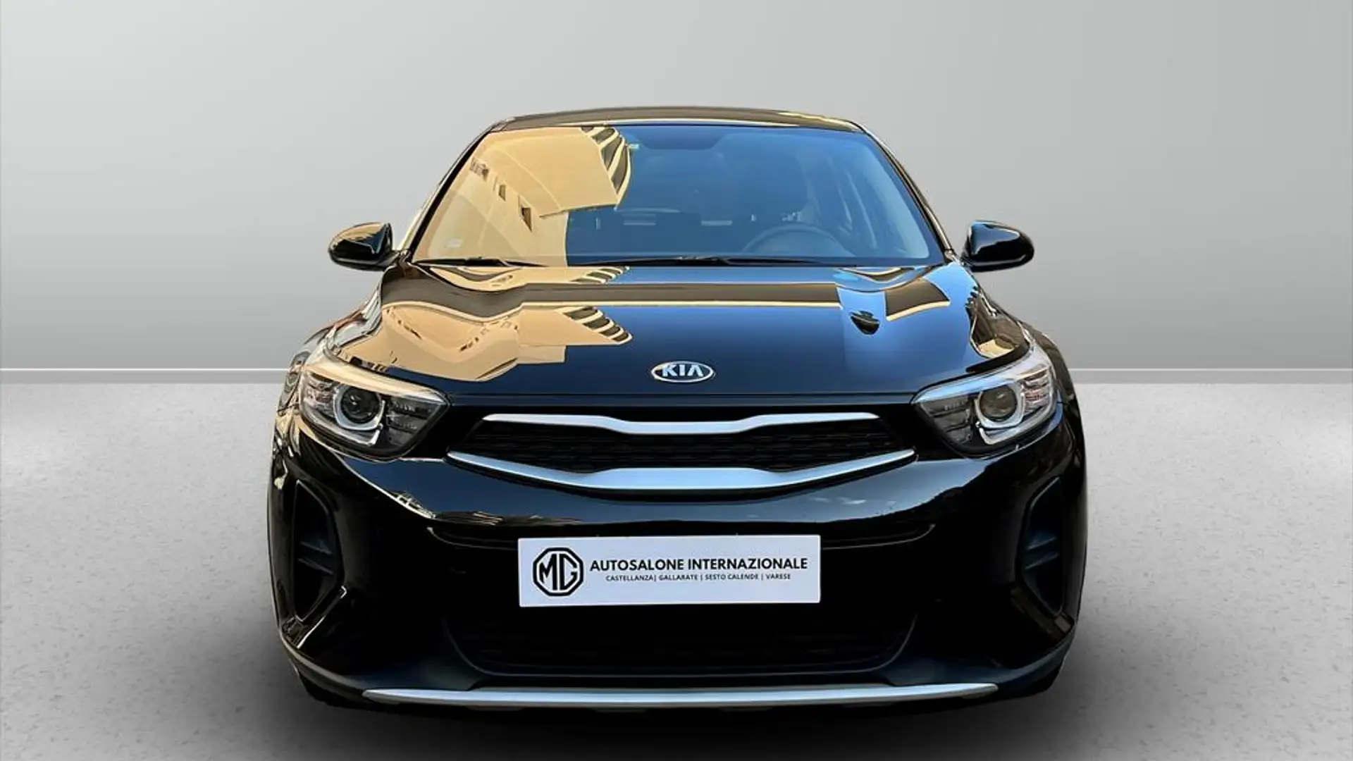 Kia Stonic 1.4 mpi Style 100cv my18 Negro - 2