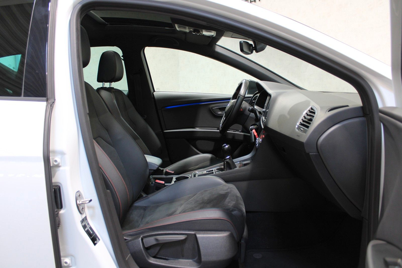 SEAT Leon FR 1,5 TSI Panoramadach — photo 12