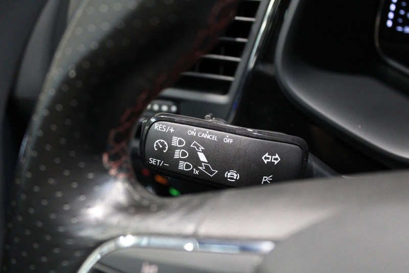 SEAT Leon FR 1,5 TSI Panoramadach — photo 15