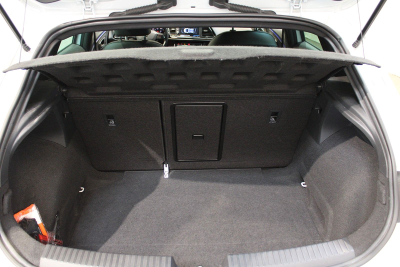 SEAT Leon FR 1,5 TSI Panoramadach — photo 11