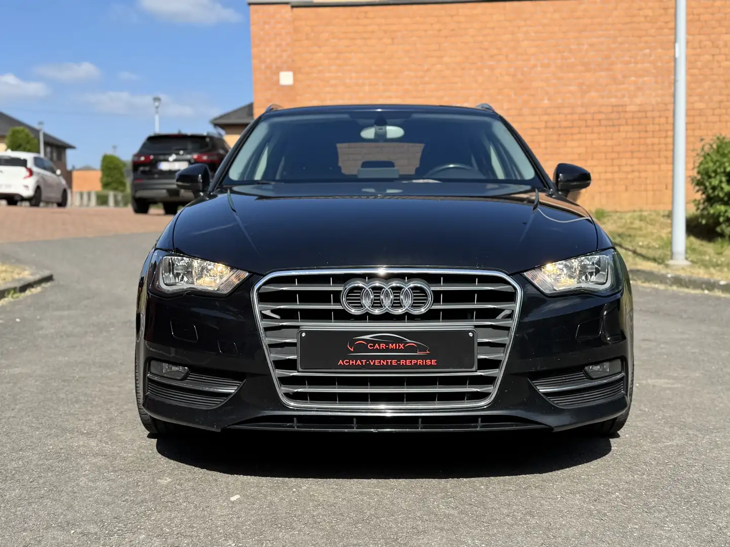 Audi A3 ***Sportback 1.6 TDi S line*** Zwart - 2