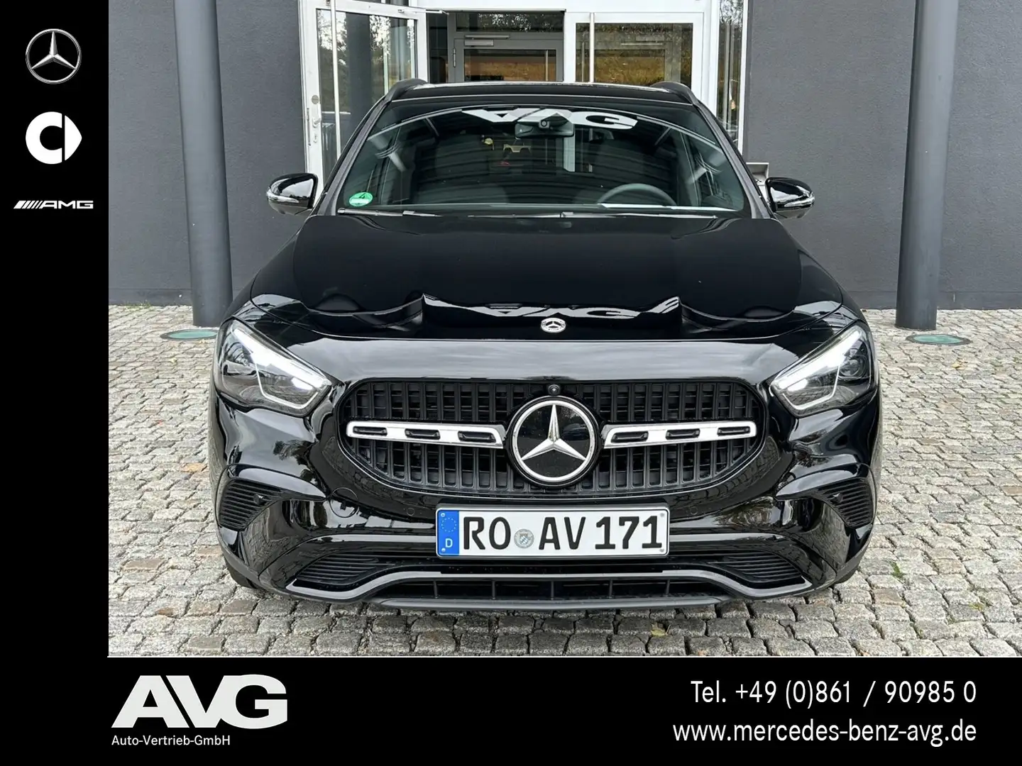 Mercedes-Benz GLA 200 GLA 200 Progressive Edition Pano AHK Multibeam LED Schwarz - 2