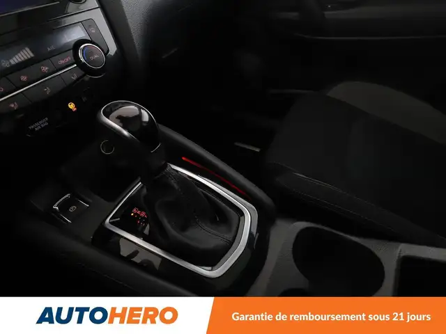 Nissan Qashqai view 25