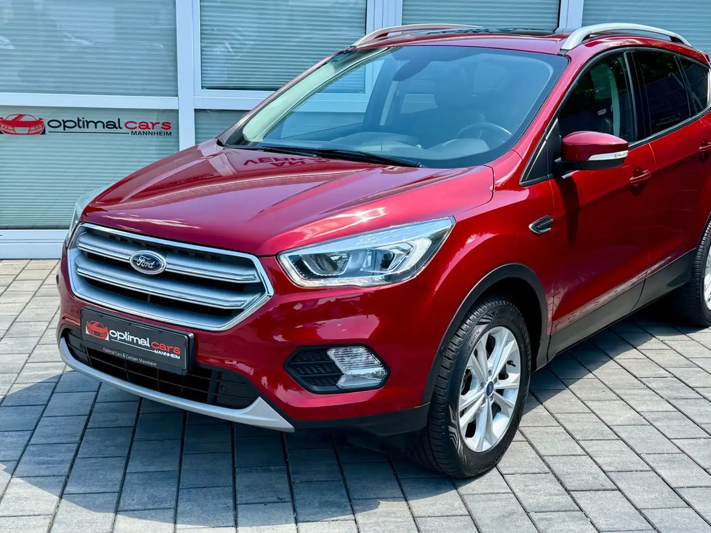 Ford Kuga 1.5 Titanium/2.Hand/AHK/Pano/Kamera/Temp Rouge - 2