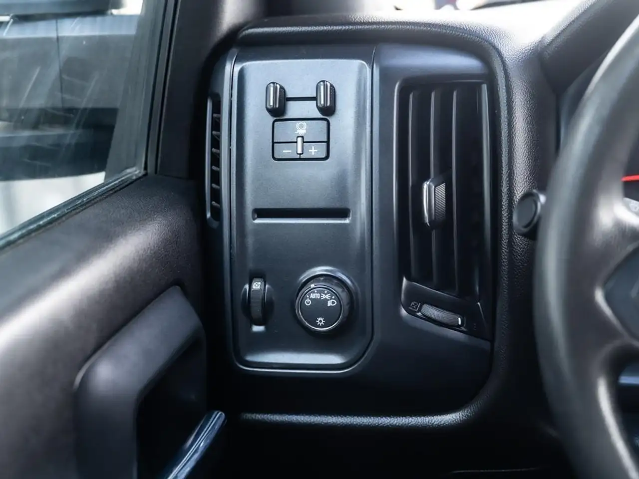 Chevrolet Silverado 2500 снимка Chevrolet Silverado 2500