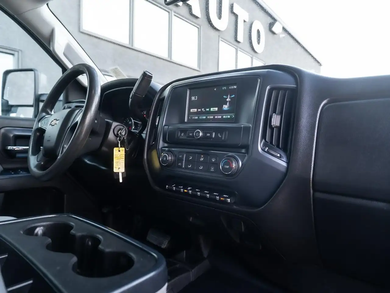 Chevrolet Silverado 2500 снимка Chevrolet Silverado 2500