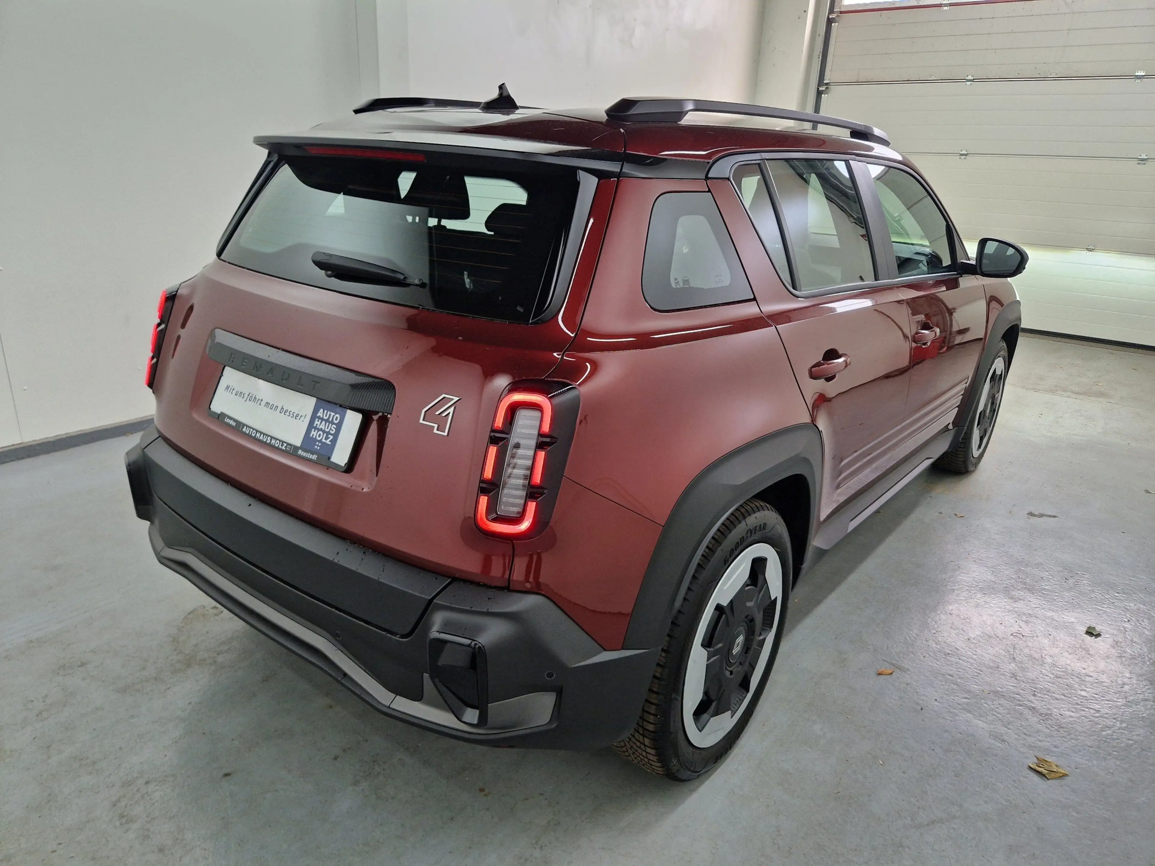 Renault R 4 E-Tech Evolution 120 Urban Range — photo 4
