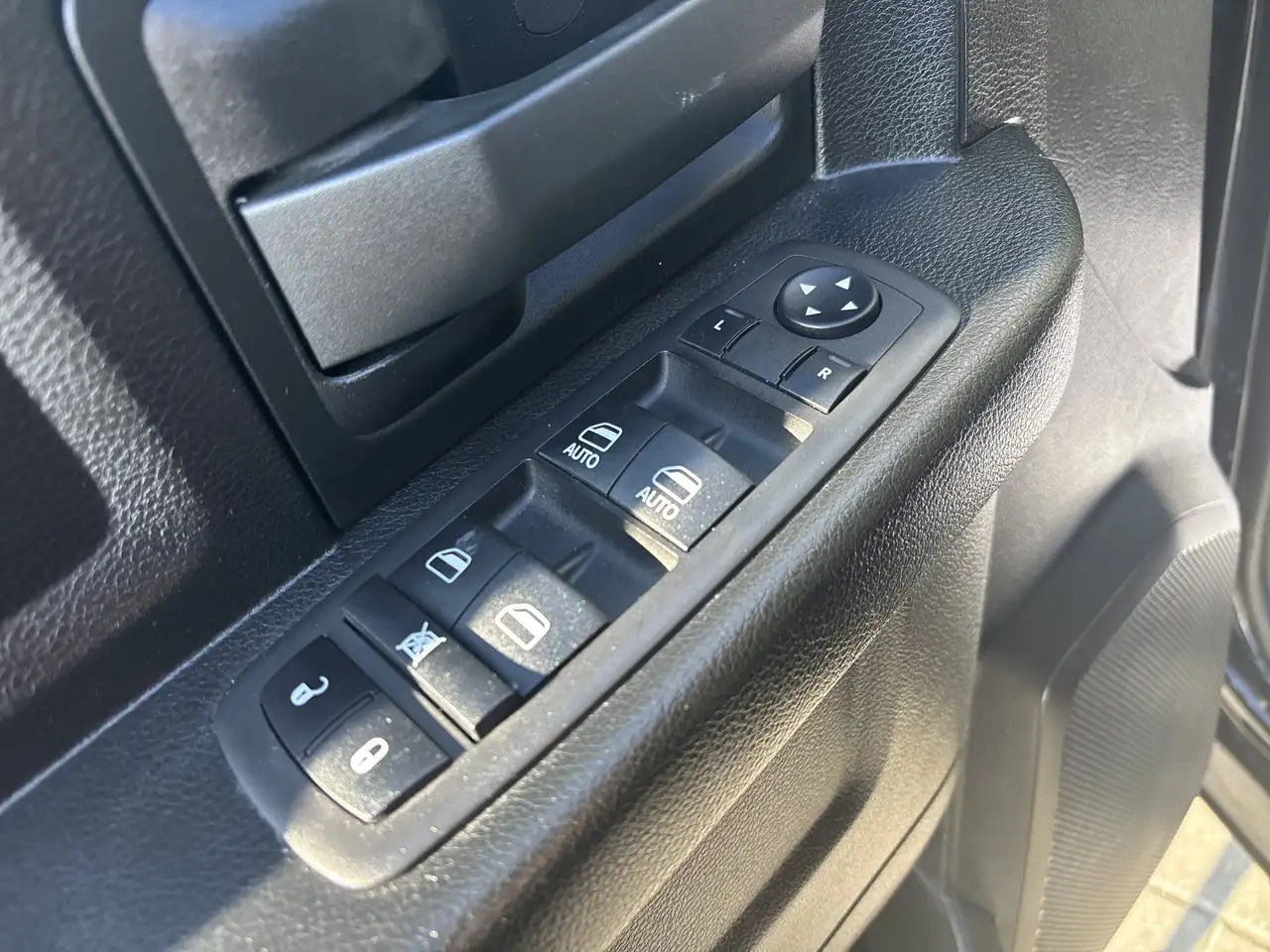 RAM 1500 photo RAM 1500