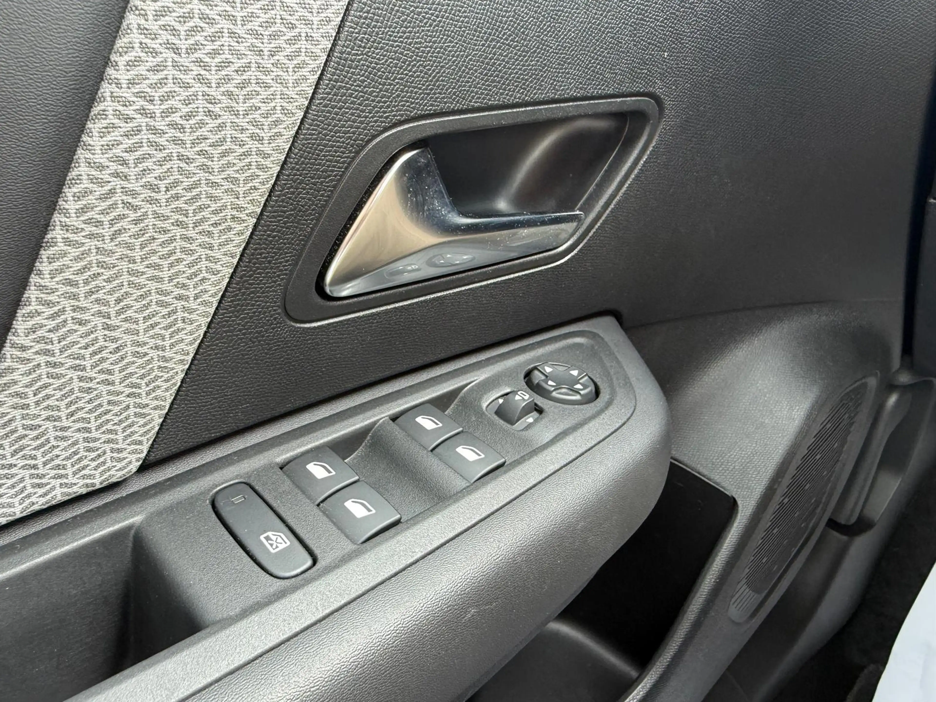 Citroen C4 X Max — photo 8