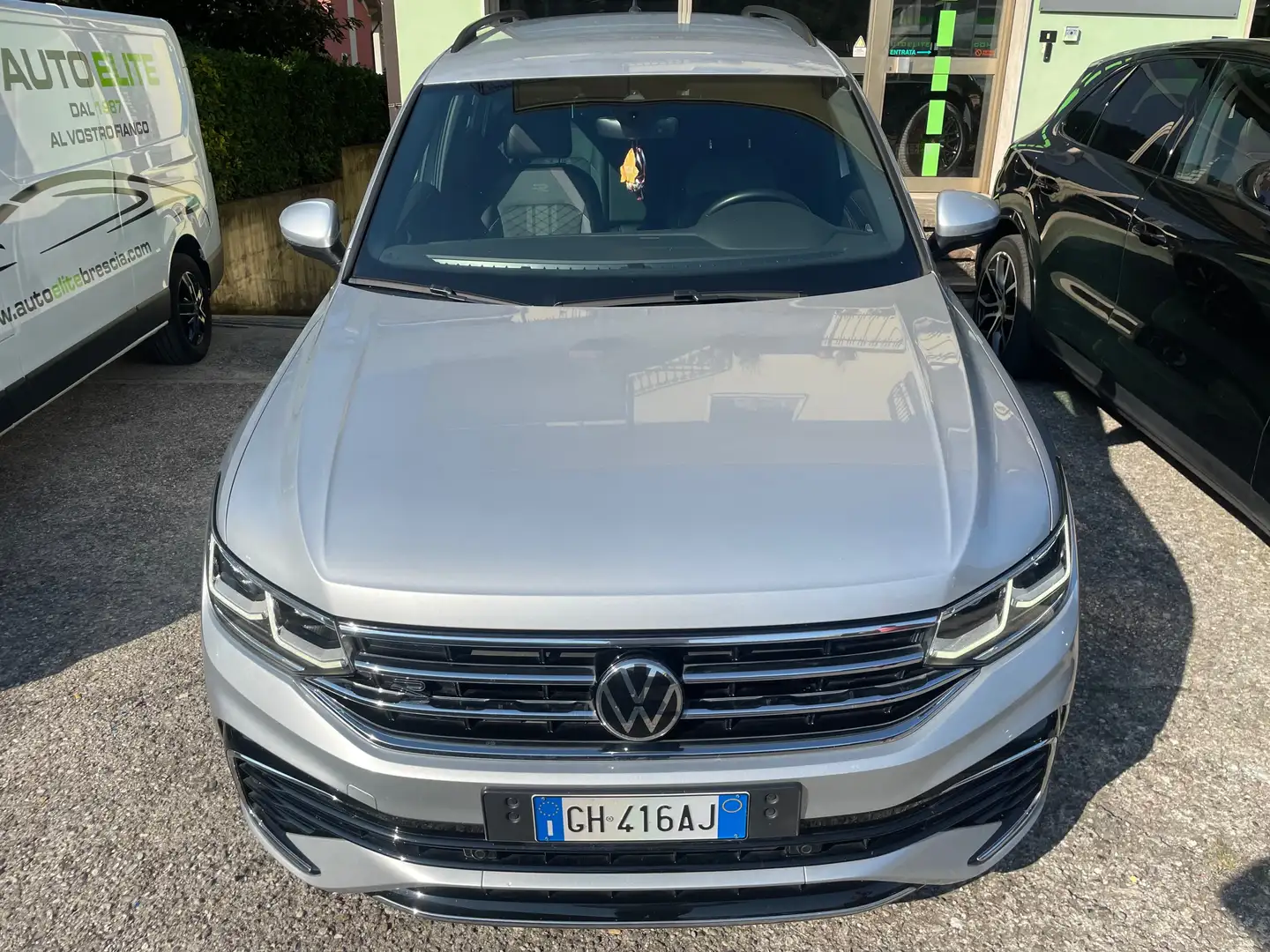 Volkswagen Tiguan 2.0 tdi R-Line 150cv dsg ACC Touch Cerchi da 20'' Argent - 2